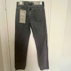 Everlane The Relaxed Straight Jean in Gray denim
